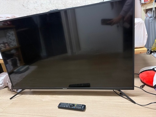 Hisense  50インチテレビとテレビ台セット