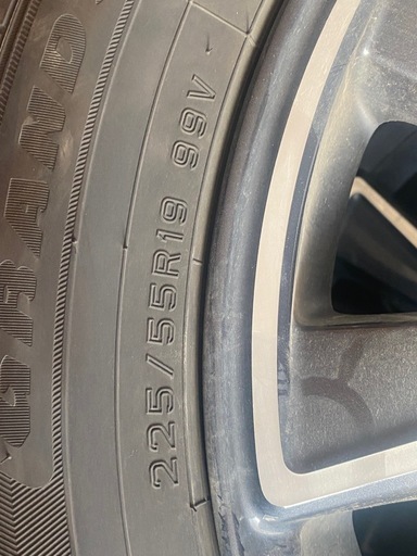 タイヤホイールサイズ225/55R1g
