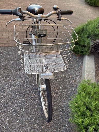 自転車　ママチャリ　変速内装三段式　26インチ