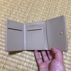 三つ折り財布の画像