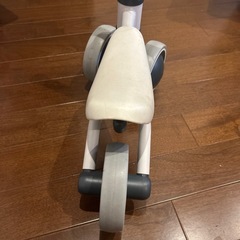 三輪車の画像