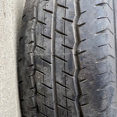 プレミアム商品券使えます！ 応急用 予備用 車検用 入替用に! バリ山 195/80R15 1本 ハイエース純正ホイール 下取り、交換OK！の画像