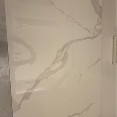 ダイニングテーブルの画像