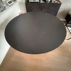美品 セラミック丸テーブル115cm マット付 直接引き取り限定の画像