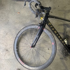 連休中に売りたいですお値引きしますProminenロードバイクの画像