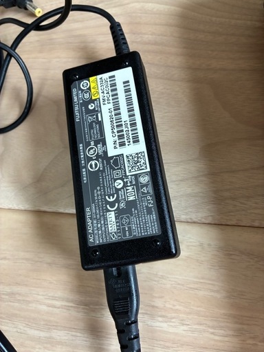 ノートパソコン 富士通 LIFEBOOK  レッド