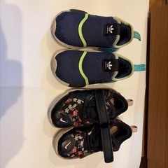 子供靴の画像