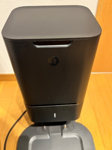 rumbaルンバi7+  ドック付き