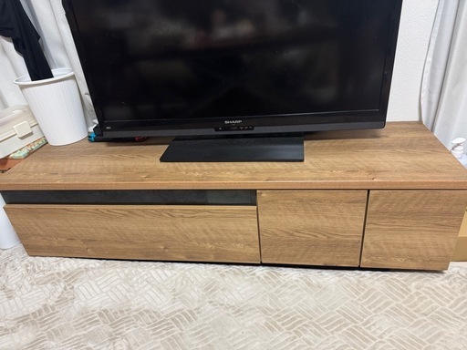 32型　AQUOSテレビ