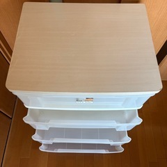 美品 アイリスオーヤマ チェスト 4段 キャスター付きの画像