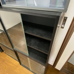 ガラス戸付き　コレクションケース　4個セットの画像