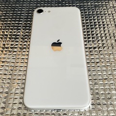 【美品】iPhone SE 第3世代 64GB simフリーの画像
