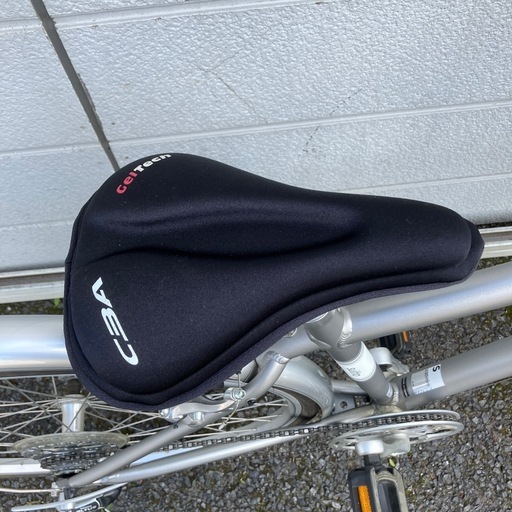 中古品　ジャイアント　SUITT クロスバイク　サスペンション前輪　公田店