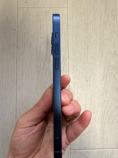 iPhone１２    64G
