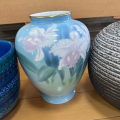 花瓶（陶器）の画像
