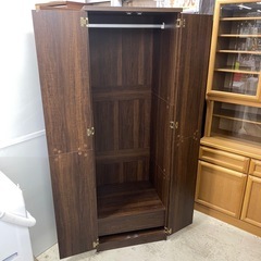 📣中古家具は朝霞市の当店へ‼️　ワードローブ　クローゼット　ハンガーラック　衣類収納　木製　ブラウン　茶　幅59.5　奥52.5　高180　㎝　朝霞市　リサイクルショップ　ケイラック朝霞田島店　志木市　和光市　GM682の画像