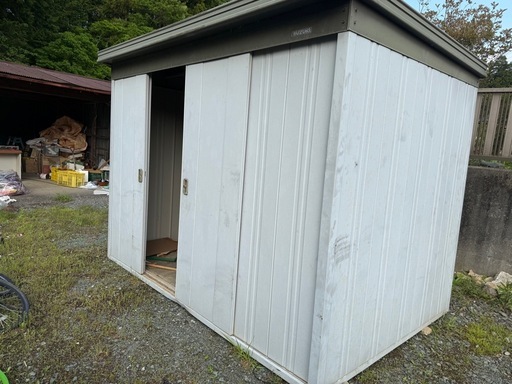 倉庫
