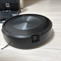 (受付終了)Roomba® j7+ ロボット掃除機の画像