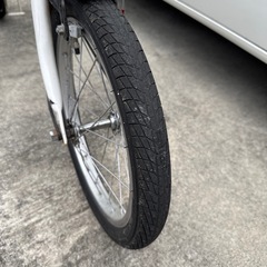 【お譲り先決定済み】BTM 折りたたみ自転車 白の画像