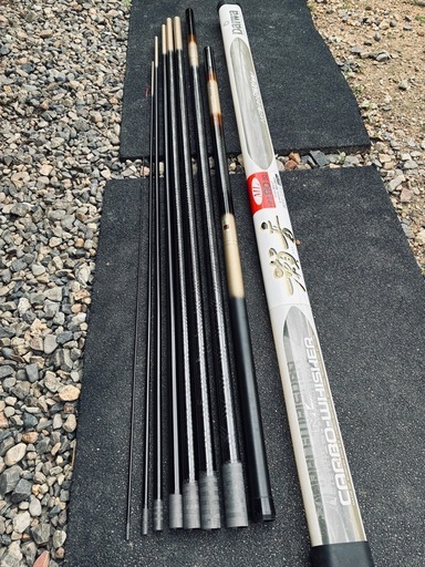美品 DAIWA ダイワ 瀬音 ML 硬調 90▶︎80釣竿 鮎竿 マルチレングス