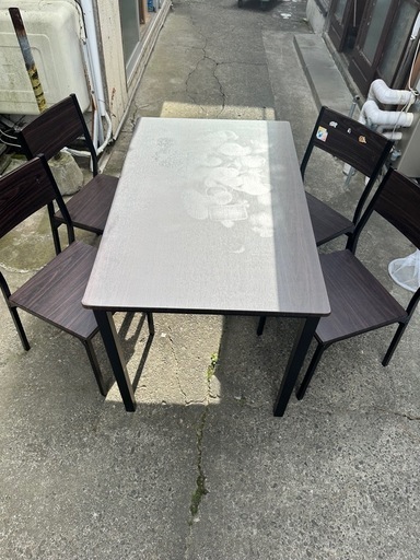 ダイニングテーブルセット　4人用