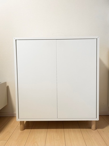 IKEA エーケト 脚付き