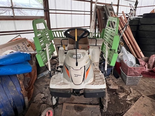 ヤンマー　
田植え機4条