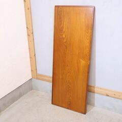 セントラル硝子製のミエミラーを使用したレトロな姿見です。面度、平行度にすぐれた素晴らしい光沢を持つフロート板ガラスを使用した耐久性抜群の高級鏡。和・洋問わず活躍するレトロな全身鏡です♪の画像