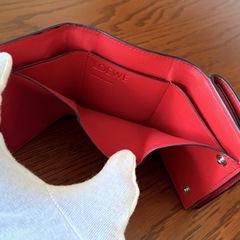 【美品】LOEWE ロエベ アナグラム トライフォールドウォレット 三つ折り財布の画像