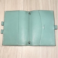 HERMES ミントグリーン 手帳カバー&チェーン付きシルバーボールペンの画像