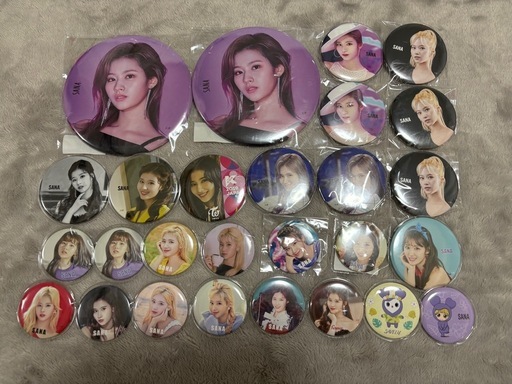 TWICE  缶バッジ サナ
