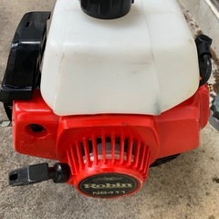 ロビン　nb411 刈払機　草刈機の画像