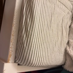 IKEAホワイトベッド
140×200の画像
