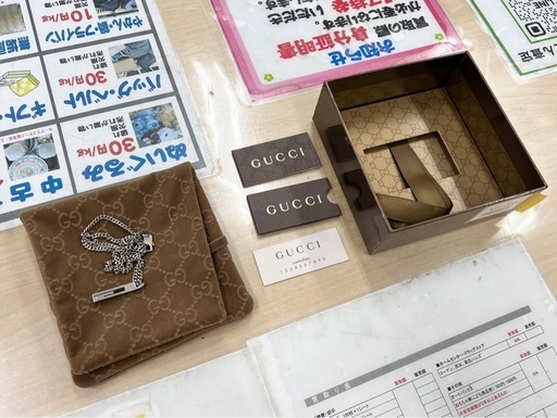 ●GUCCI (グッチ)「カットアウトG」シルバーネックレス　スターリングシルバー (シルバー925) シンプルながらもグッチらしさが
