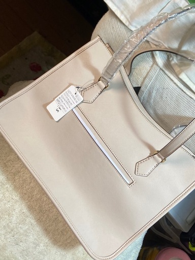 GUESS バック