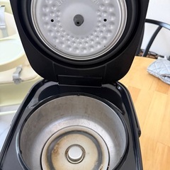 アイリスオーヤマ　3号炊飯器の画像