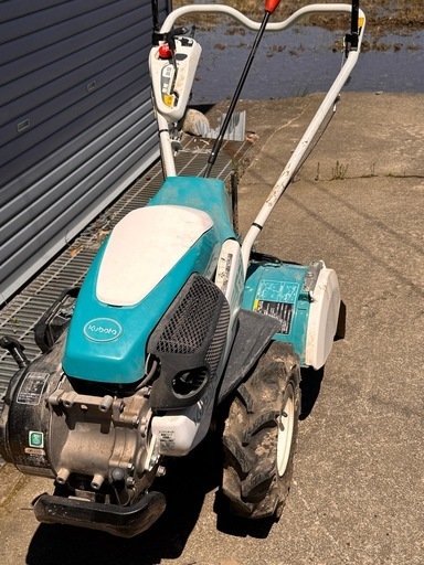 Kubota ミニ耕運機TRS60