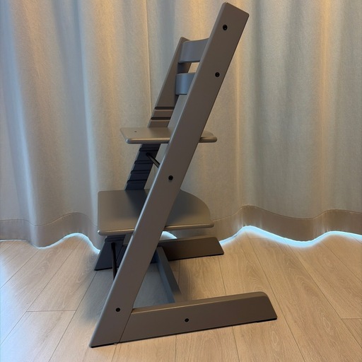 STOKKE  トリップトラップ　ハイチェア