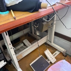 業務用ミシンの画像
