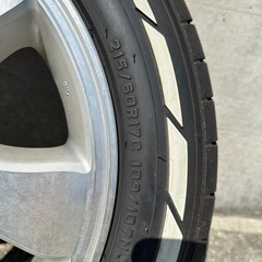 ハイラックス純正　ハイエース　215/60R17 ファルケンW11 4本セットの画像