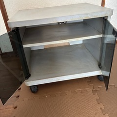 テレビ台の画像