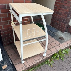 ラック　棚　　※キャスター不調の画像