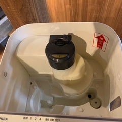 Toshiba 東芝　加湿器　ka-s35 ヒーター加湿器　2014製の画像