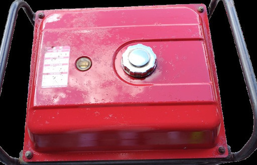 発電機　新ダイワ　EGR22　定格電圧：100V　定格電流：20A
