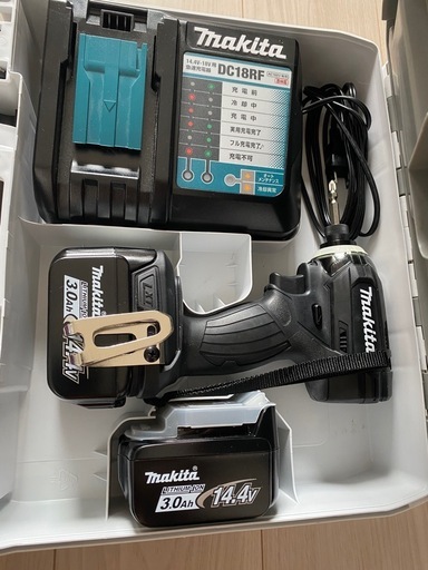 マキタのインパクトドライバーセット DC18RF Makita 工具