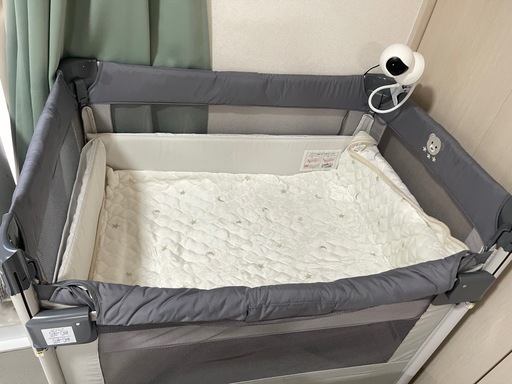 ベビーベッド