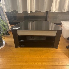【テレビ台＋YAMAHAスピーカー付き】の画像