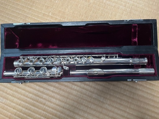 フルート【YAMAHA YFL61】総銀製  H足部管インラインリングキィ
