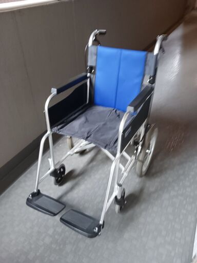 介護用品　車椅子(MIKI/VALシリーズ)【お値下げしました】