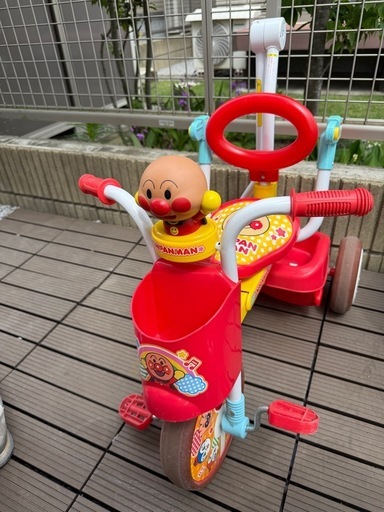 アンパンマン三輪車　手押し付き